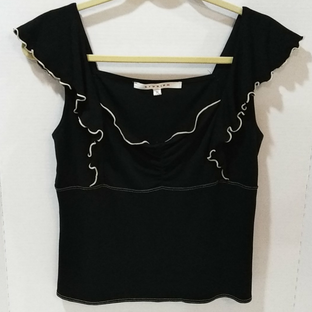 StudioM M black woman's crop top wide strap